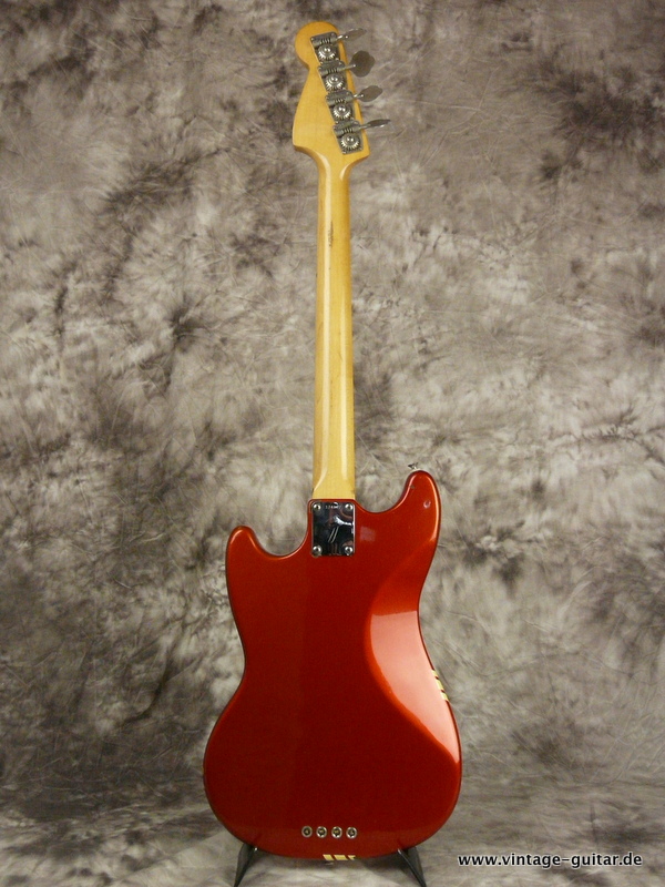 Fender-Mustang-Bass-Competition-1972-Candy-Apple-Red-003.JPG