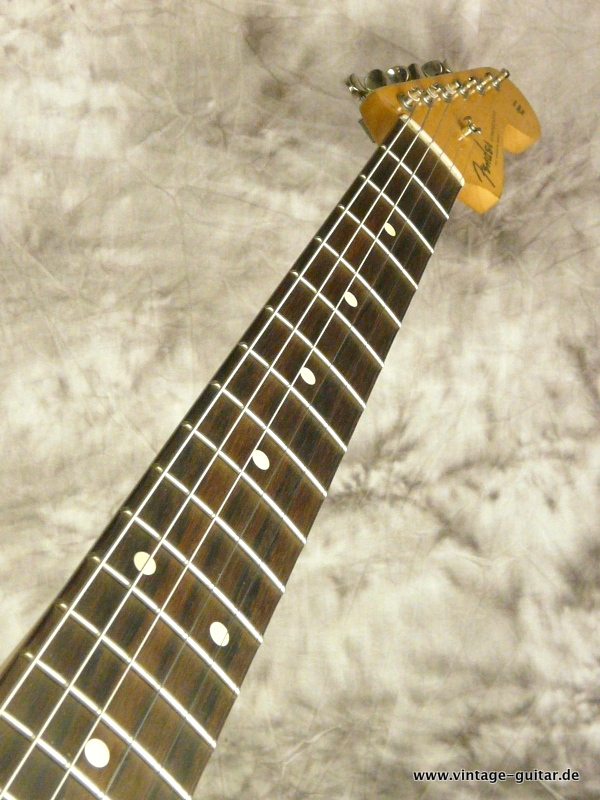 Fender-Stratocaster-2016-Roadworn-olympic-white-007.JPG