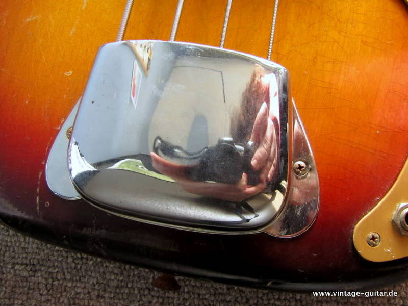 Fender-Precision_Bass-1958_sunburst-008.jpg