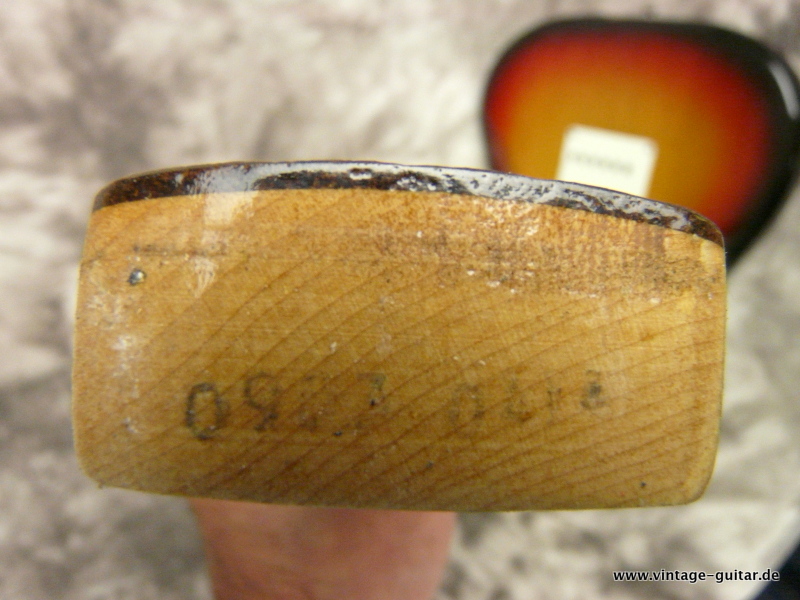 Fender_Stratocaster-1974-sunburst-rosewood-011.JPG