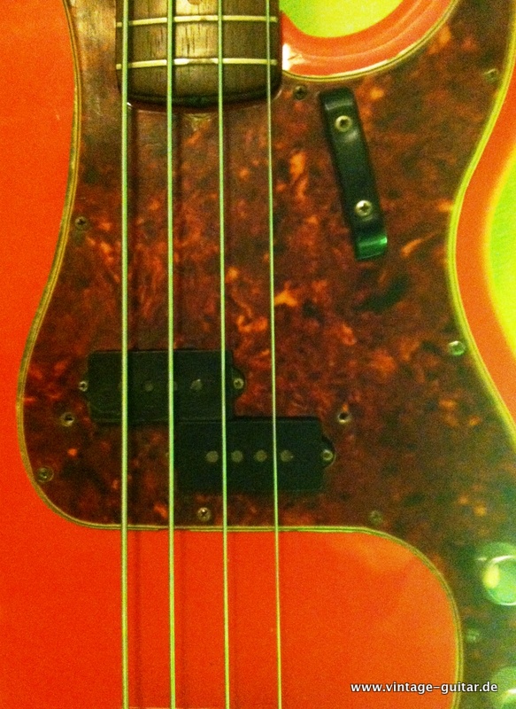 Fender_Precision_Bass-1965-Fiesta-Red-refeinish-002.jpg