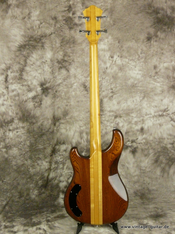 Ibanez-Musician-Bass-1979-003.JPG