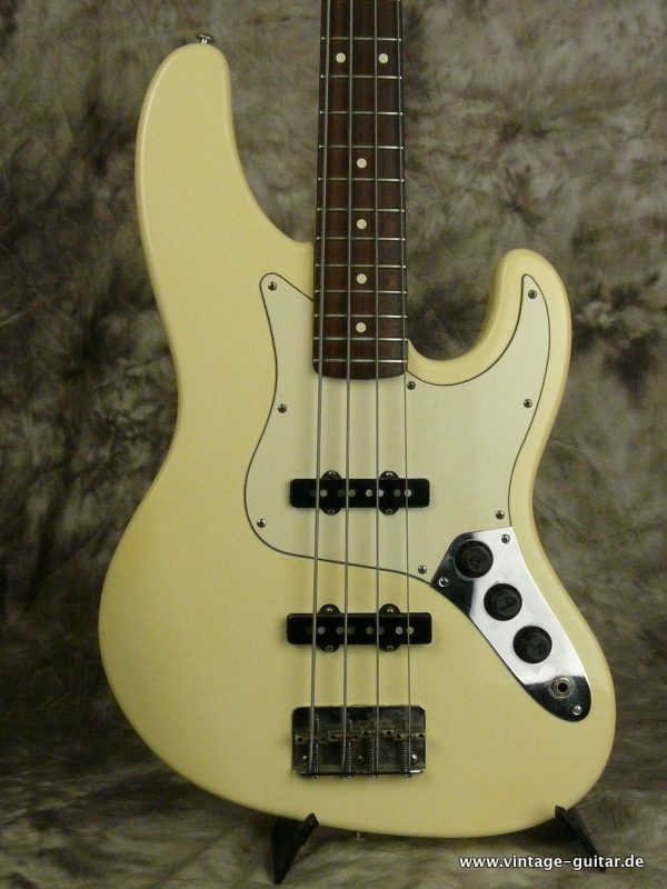 Fender-Jazz-Bass-Longhorn-white-002.JPG
