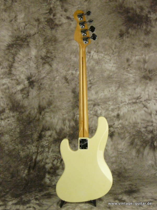 Fender-Jazz-Bass-Longhorn-white-003.JPG