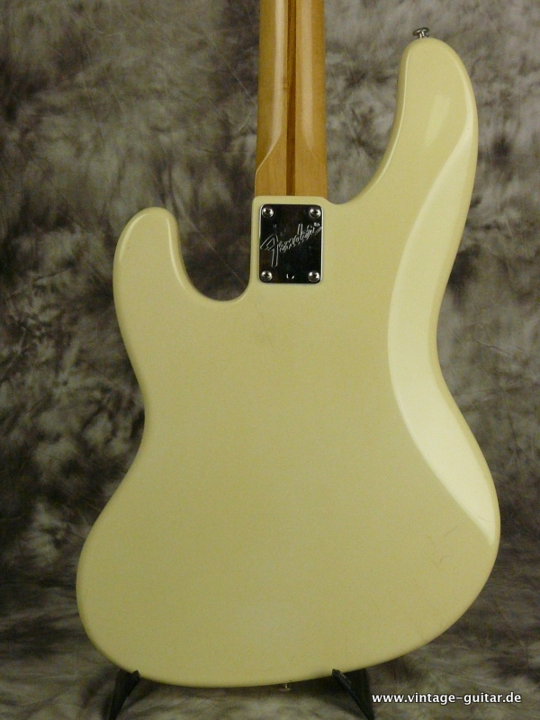 Fender-Jazz-Bass-Longhorn-white-004.JPG