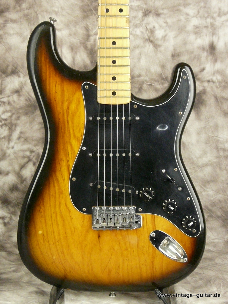 Fender-Stratocaster-1980_sunburst_bleached-002.JPG