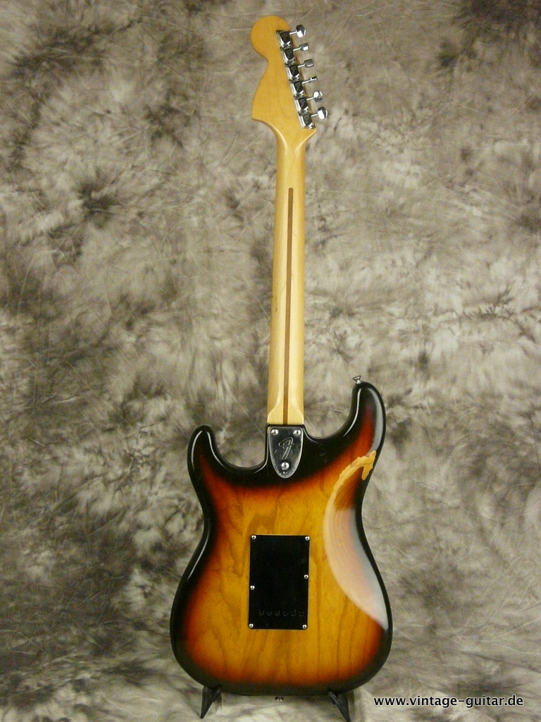 Fender-Stratocaster-1980_sunburst_bleached-004.JPG