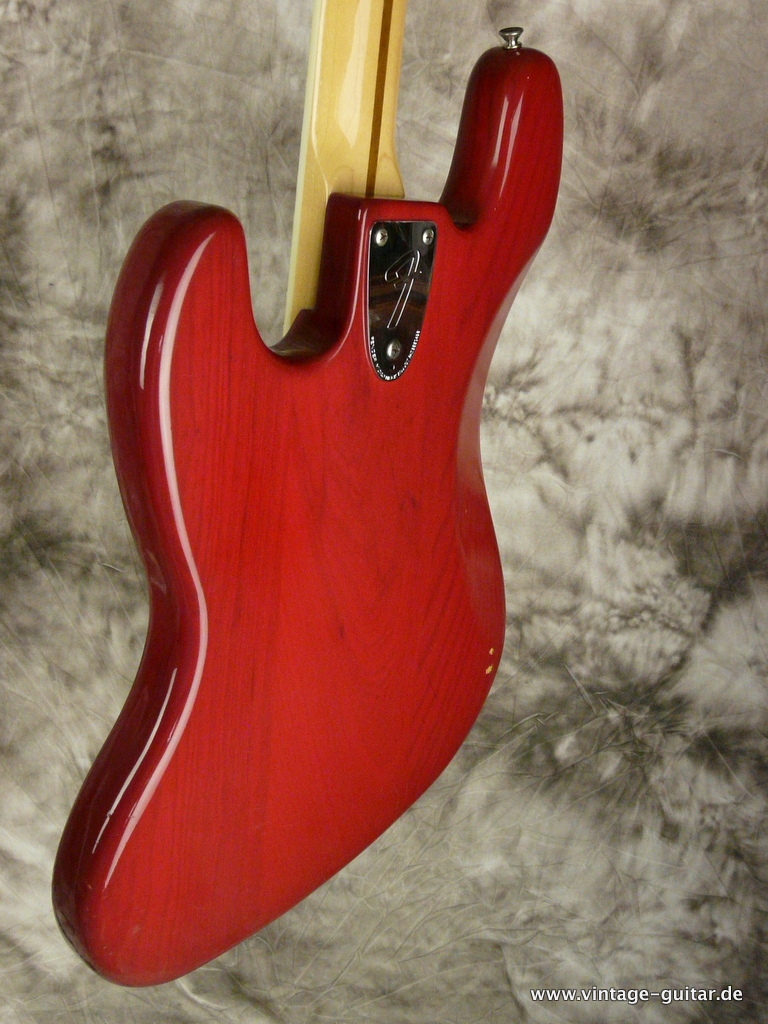 Fender_Jazz_Bass_cherry_1980-007.JPG