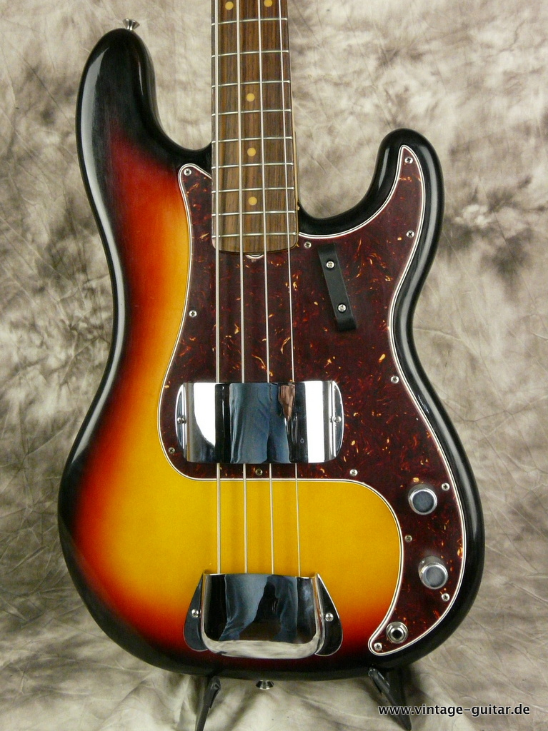 Fender-Precision-Bass-1962-Reissue-002.JPG