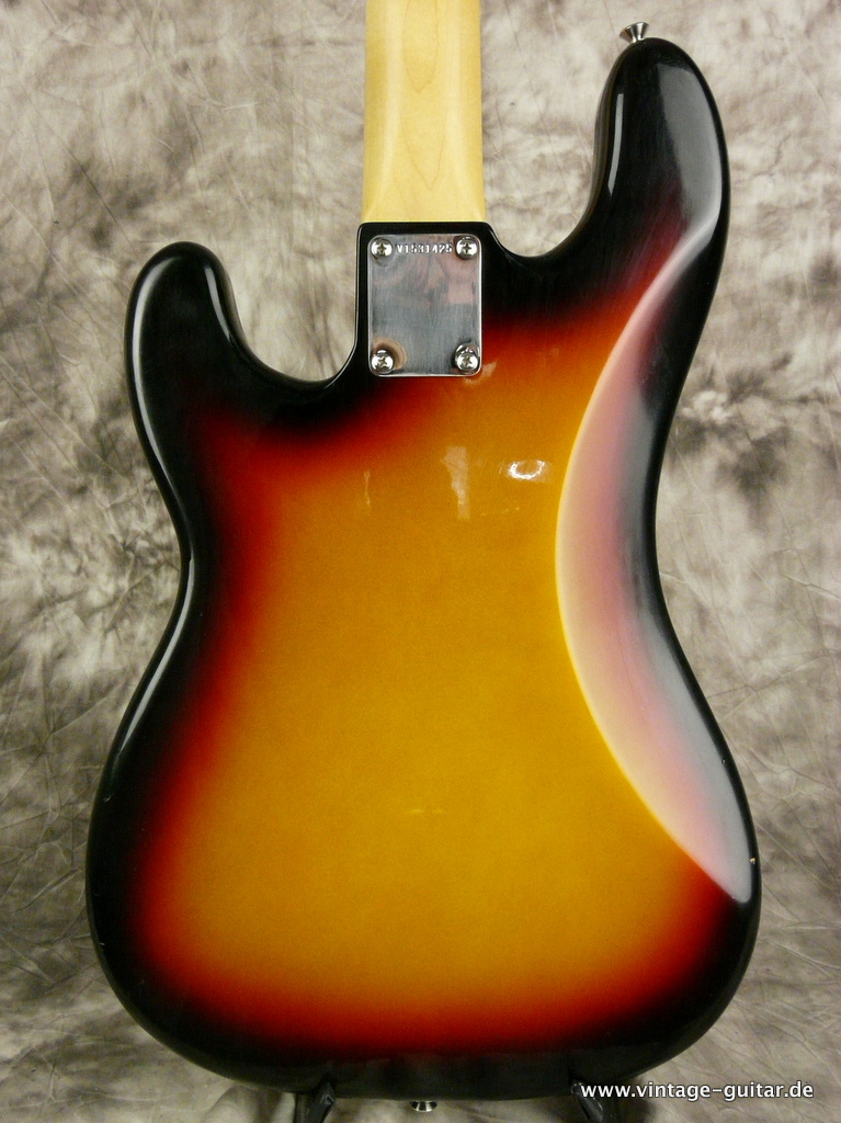 Fender-Precision-Bass-1962-Reissue-004.JPG