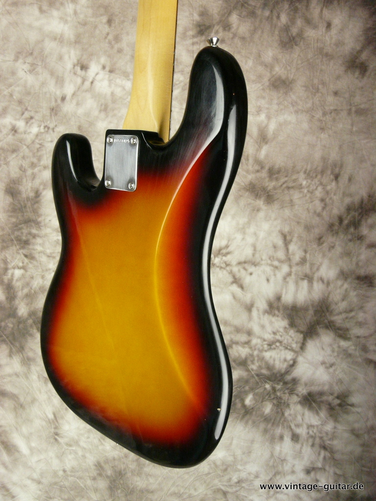 Fender-Precision-Bass-1962-Reissue-008.JPG