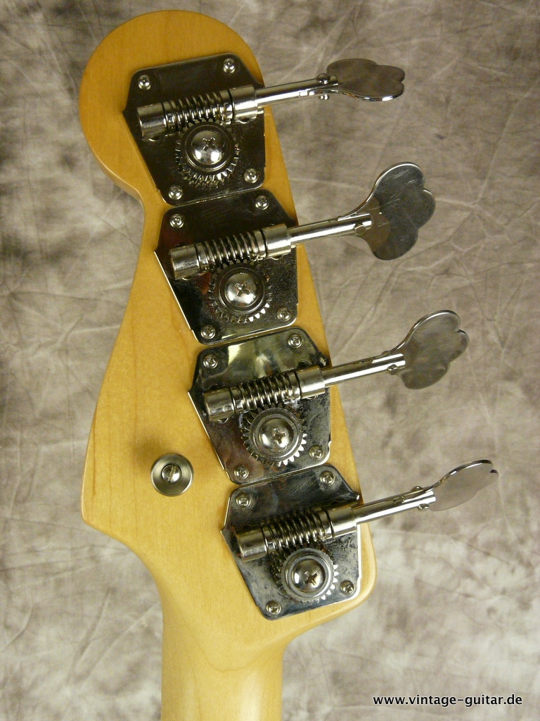 Fender-Precision-Bass-1962-Reissue-010.JPG