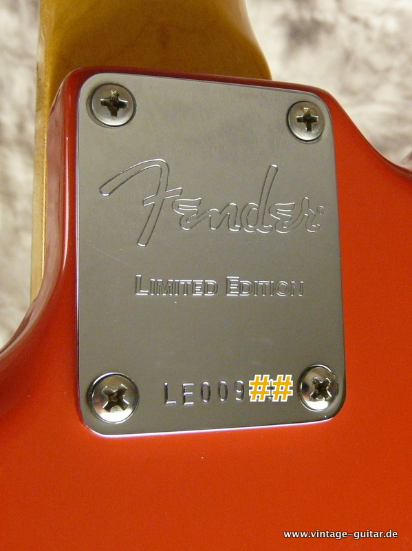 Fender-Jaguar-Thin-Skin-fiesta-red-2008-008.JPG