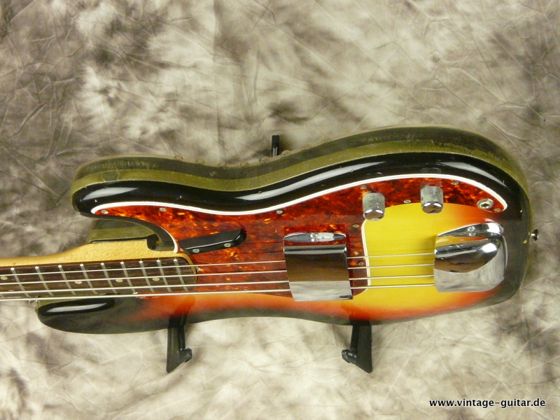 Fender-Precision-Bass-1966-sunburst-near-mint-015.JPG