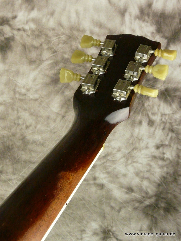 Gibson_Les-Paul_Goldtop-converted_humbucker-stoptail-piece-011.JPG