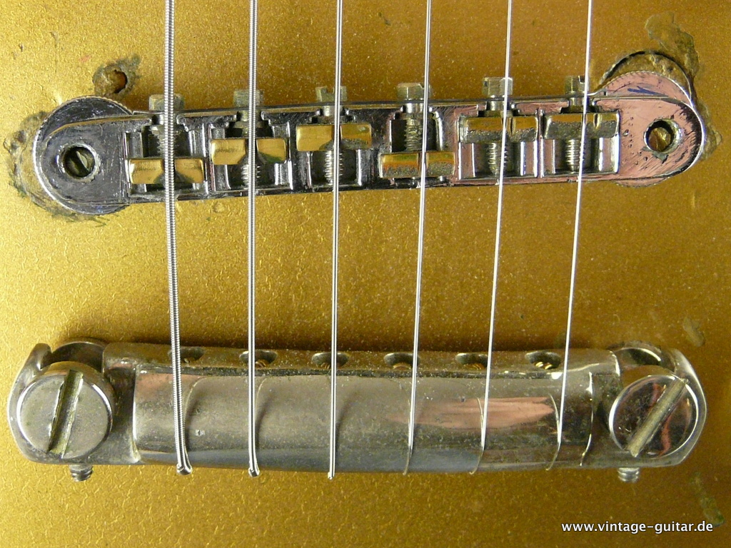Gibson_Les-Paul_Goldtop-converted_humbucker-stoptail-piece-018.JPG