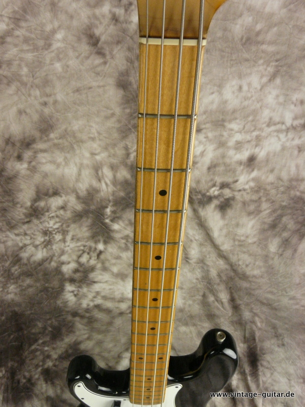 Fender-Precision-Bass-Lefthand-black-maple-cap-neck-1968-007.JPG