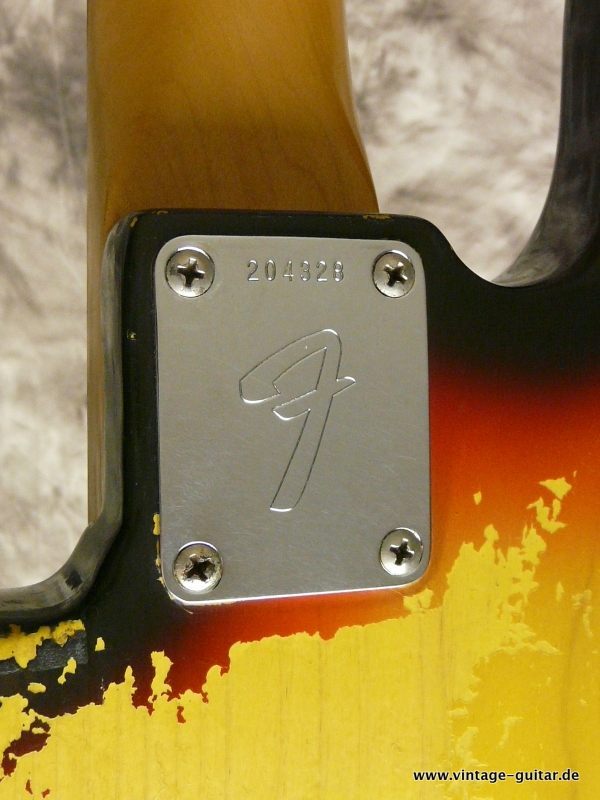 Fender-Precision-Bass-1966-1967-sunburst-013.JPG