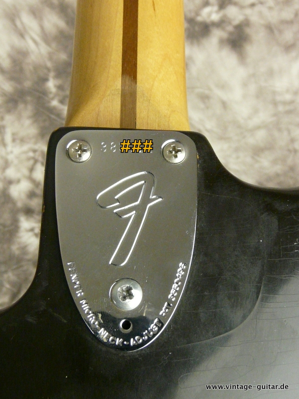 Stratocaster-Fender-1973_black-007.JPG