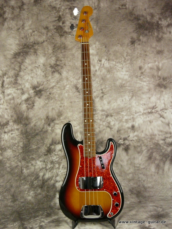 Fender_Precision_Bass-1982-1962-reissue-Fullerton-001.JPG
