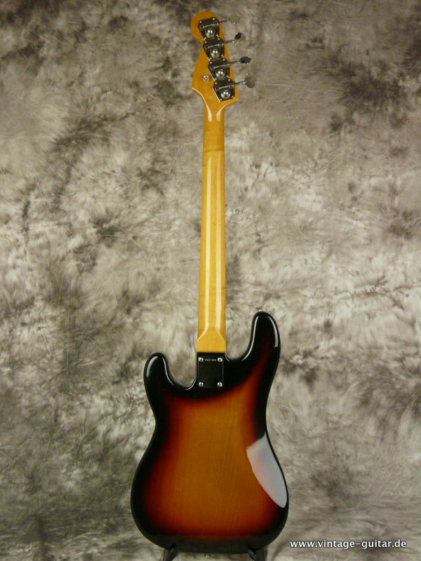 Fender_Precision_Bass-1982-1962-reissue-Fullerton-003.JPG