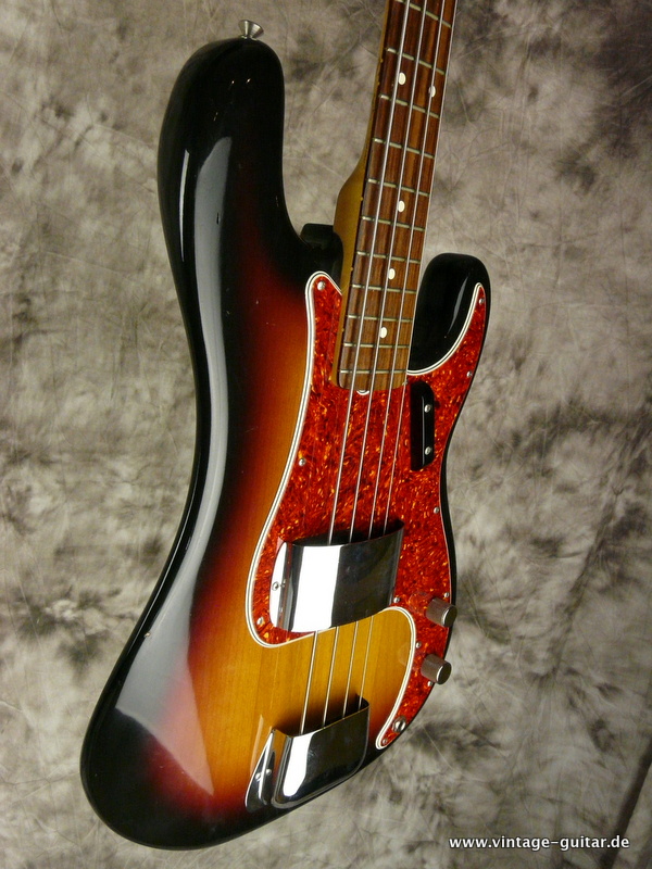 Fender_Precision_Bass-1982-1962-reissue-Fullerton-005.JPG