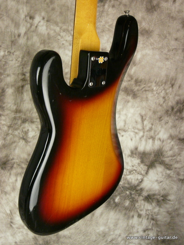 Fender_Precision_Bass-1982-1962-reissue-Fullerton-007.JPG
