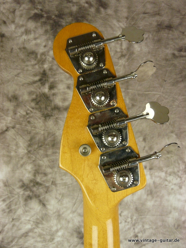 Fender_Precision_Bass-1982-1962-reissue-Fullerton-010.JPG