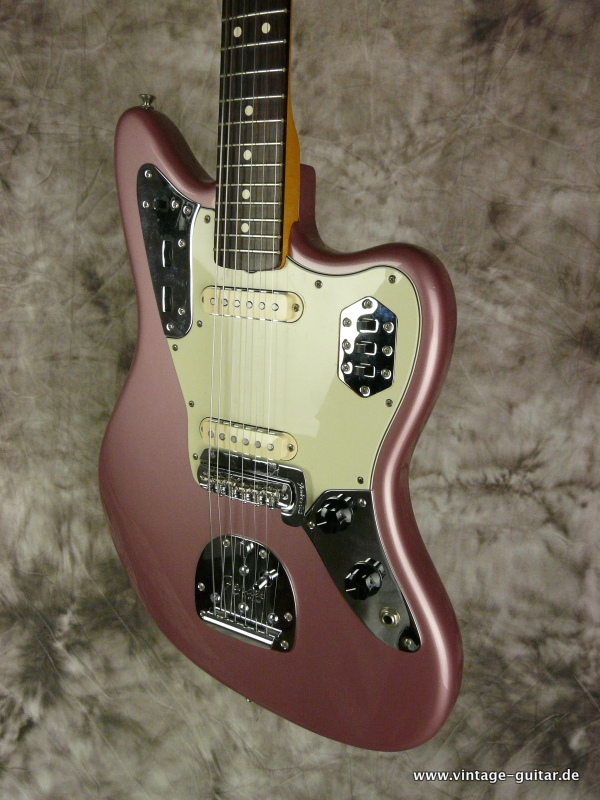 Fender_Jaguar_2008-thin-skin-laquer-burgundy-mist-006.JPG