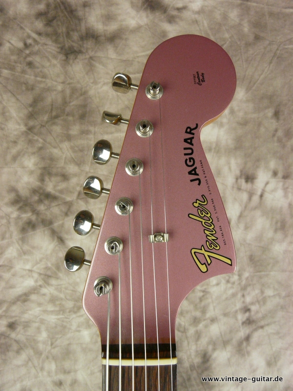 Fender_Jaguar_2008-thin-skin-laquer-burgundy-mist-009.JPG