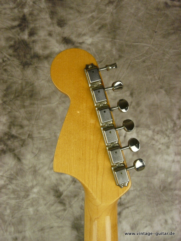 Fender_Jaguar_2008-thin-skin-laquer-burgundy-mist-010.JPG