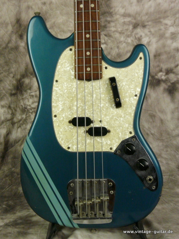 Fender_Mustang_Bass-1969-competition-lake-placid-blue-002.JPG