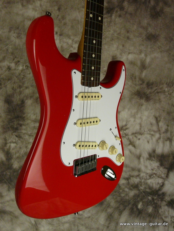 Fender-Stratocaster-Mexico-Vintage-Hot-Rod-Red-006.JPG