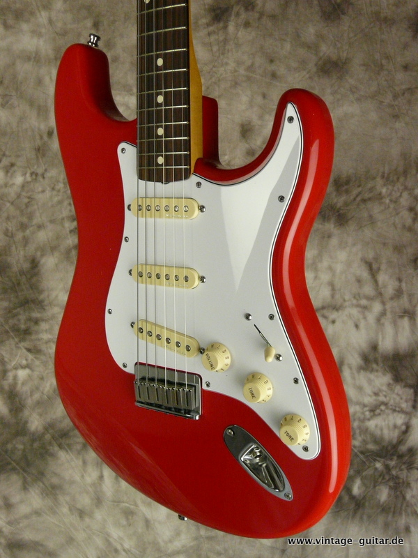 Fender-Stratocaster-Mexico-Vintage-Hot-Rod-Red-007.JPG