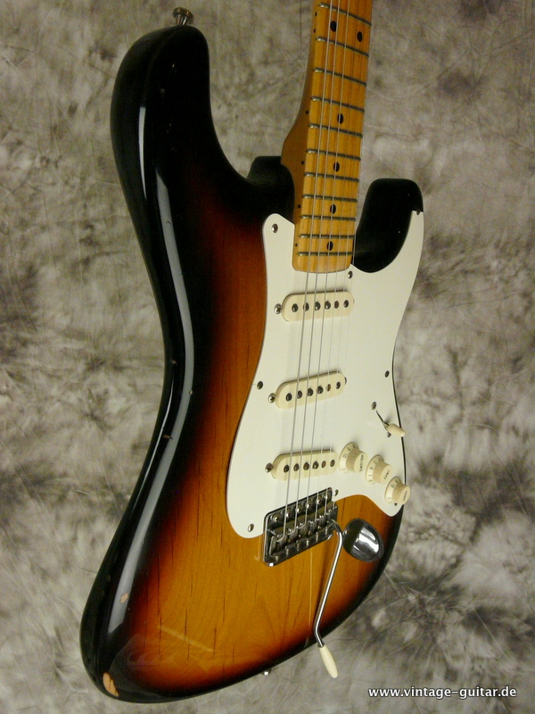 Fender-Stratocaster-1957-Vintage-Reissue-sunburst-005.JPG