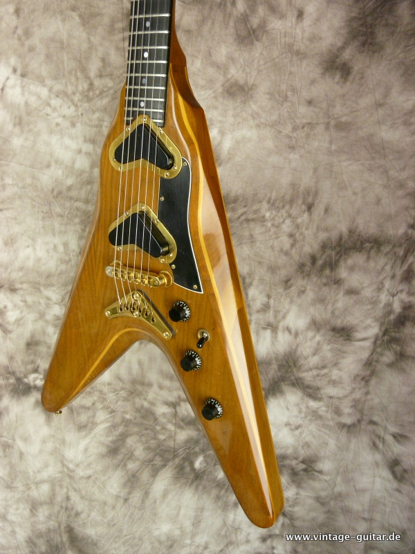 Gibson-Flying-V2-1980-010.JPG