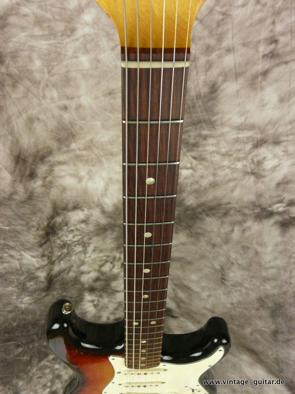 Fender_Stratocaster_1969-sunburst-009.JPG