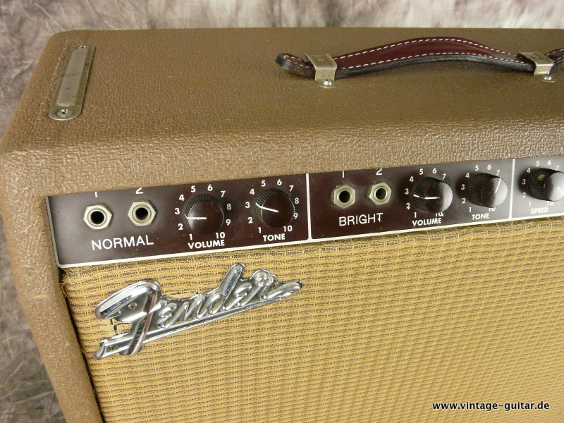 Fender-Deluxe-Amp-1963-brown-tolex-005.JPG
