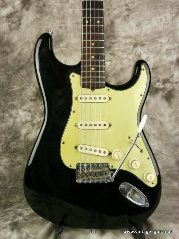 Fender-Stratocaster-1962-black-refinish-004.JPG