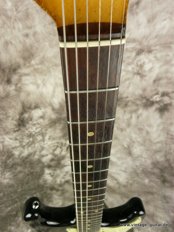 Fender-Stratocaster-1962-black-refinish-013.JPG