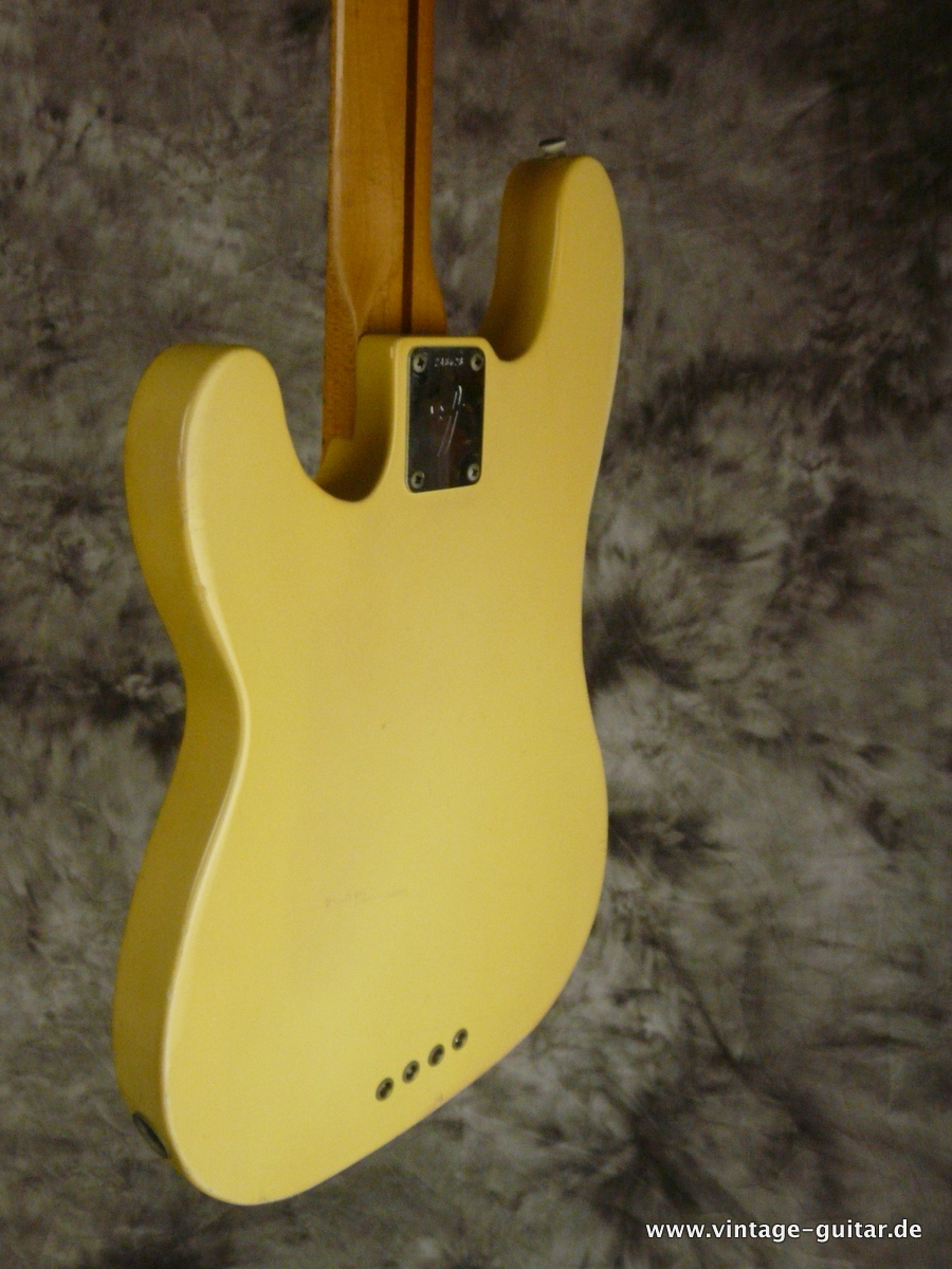 Fender-Telecaster-Bass-1968_blond-004.JPG