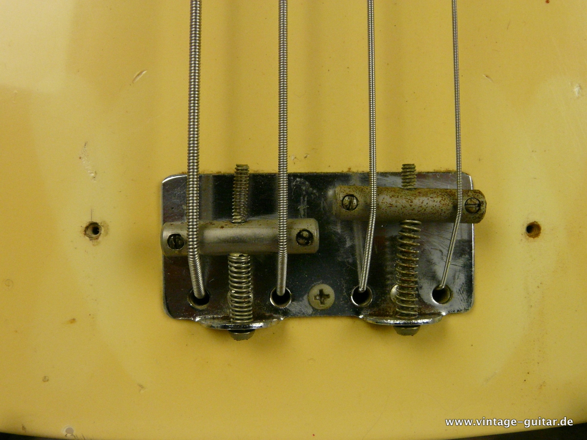 Fender-Telecaster-Bass-1968_blond-016.JPG