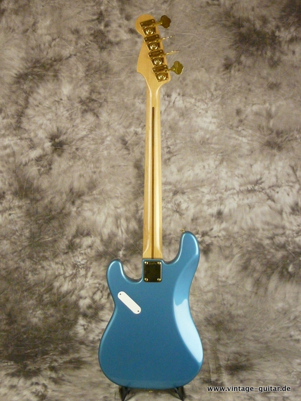 Fender_Precision_Special-1982-Lake-Placeid-blue-004.JPG