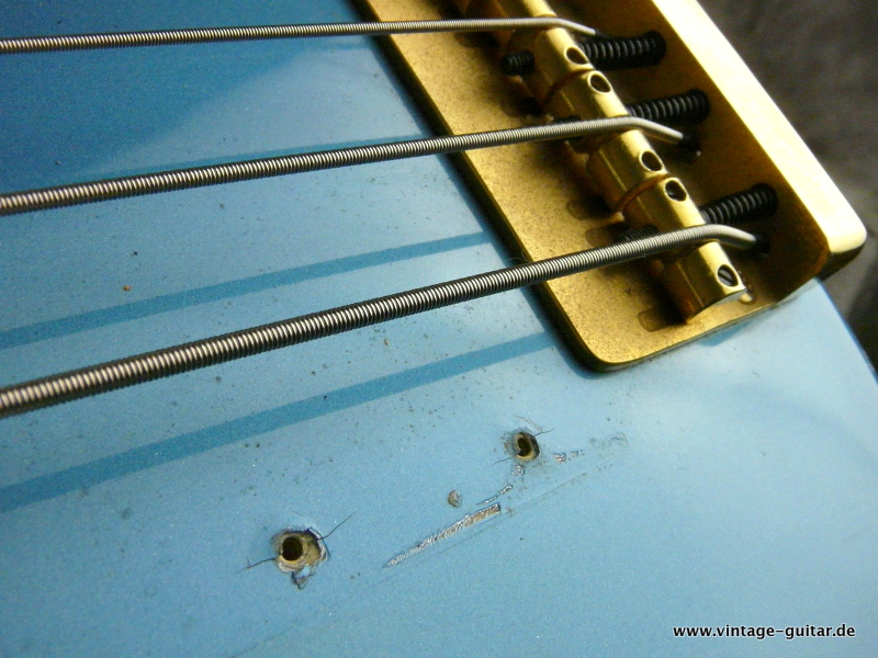 Fender_Precision_Special-1982-Lake-Placeid-blue-012.JPG