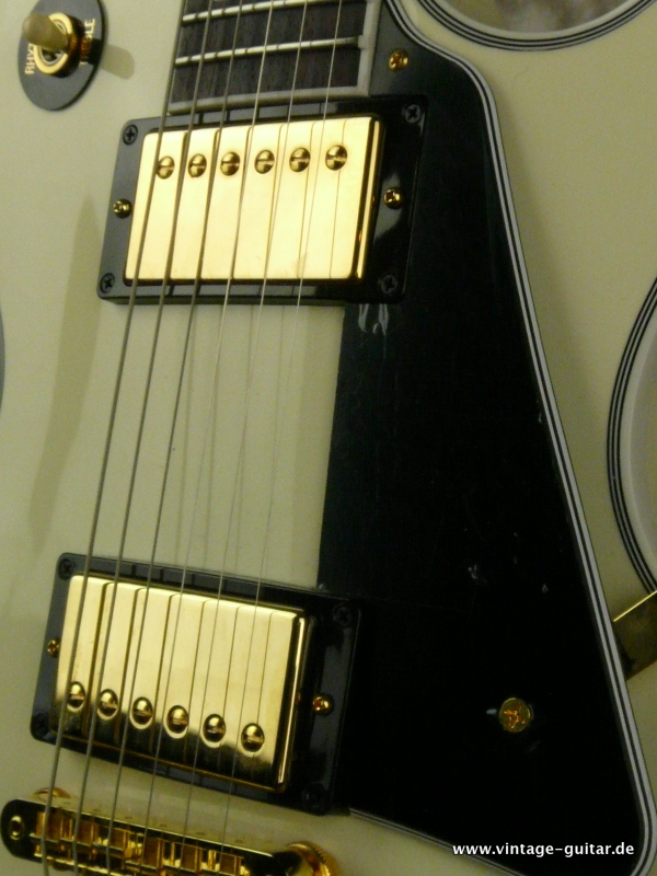 Gibson-Les-Paul-Custom-Lite-white-009.JPG