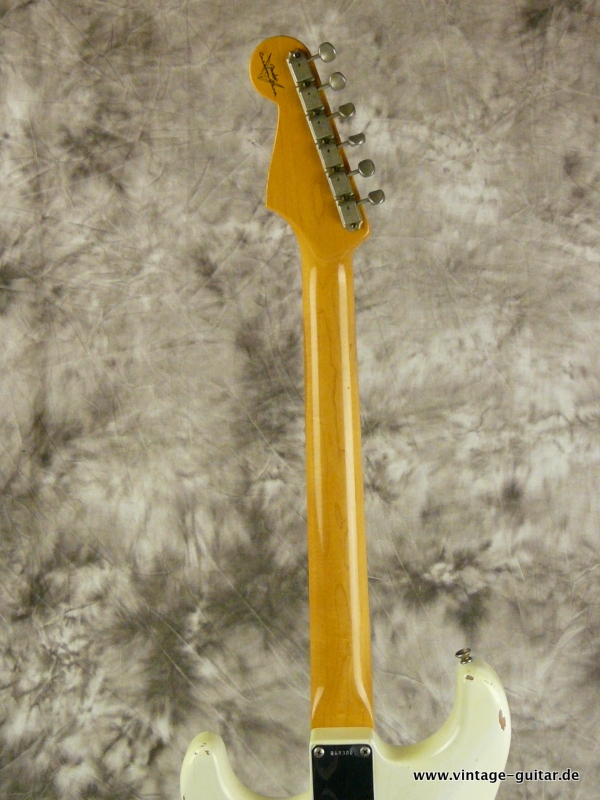 Fender-Stratocaster-1960-Cistom-Shop-Relic-olympic-white-006.JPG