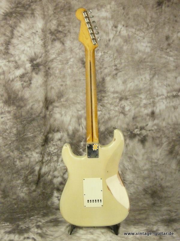Fender_Stratocaster_1957-blonde-003.JPG