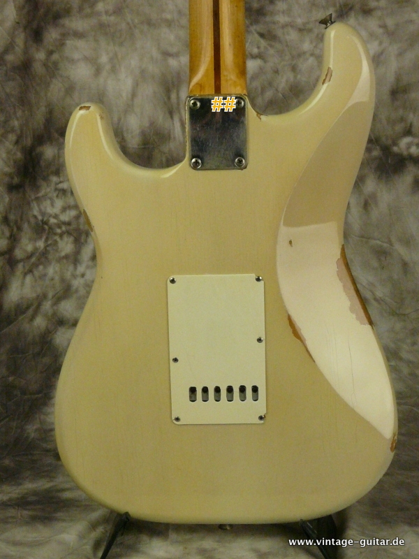 Fender_Stratocaster_1957-blonde-004.JPG