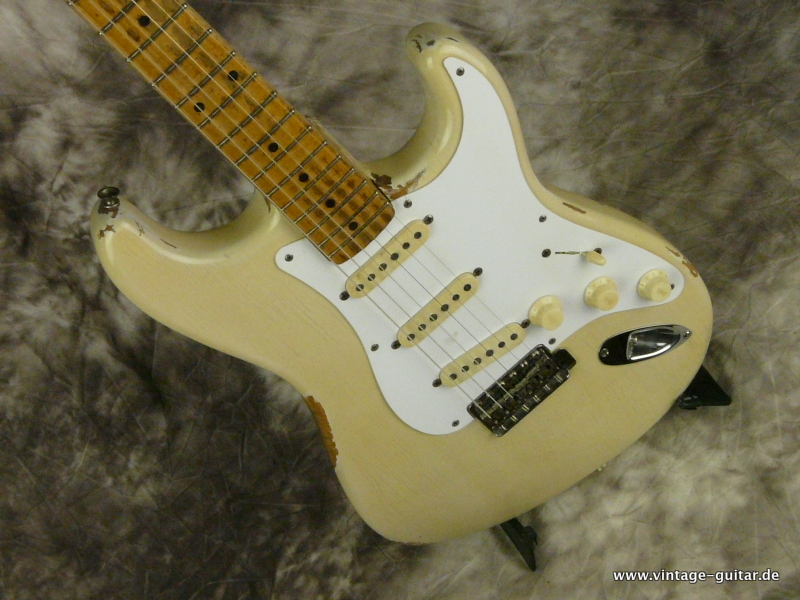Fender_Stratocaster_1957-blonde-010.JPG