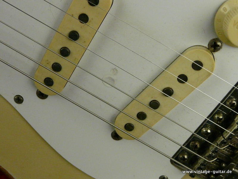 Fender_Stratocaster_1957-blonde-017.JPG